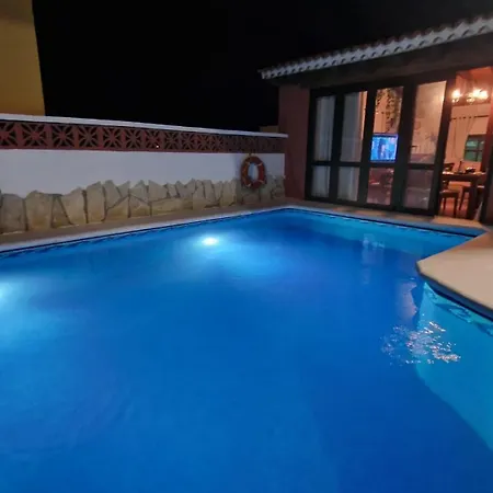 Canaria Laynoe Guaza