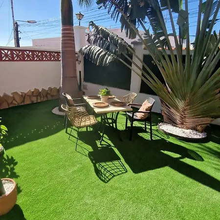 Canaria Laynoe Guaza