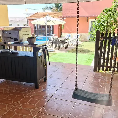 Canaria Laynoe Guaza