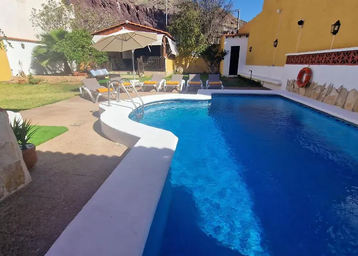 Canaria Laynoe * Guaza