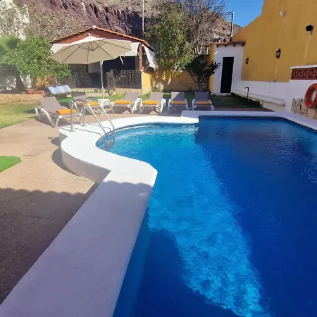 Canaria Laynoe * Guaza